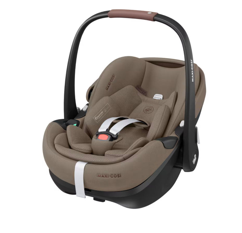 Maxi Cosi Pebble Pro2 - Truffle Car Seat